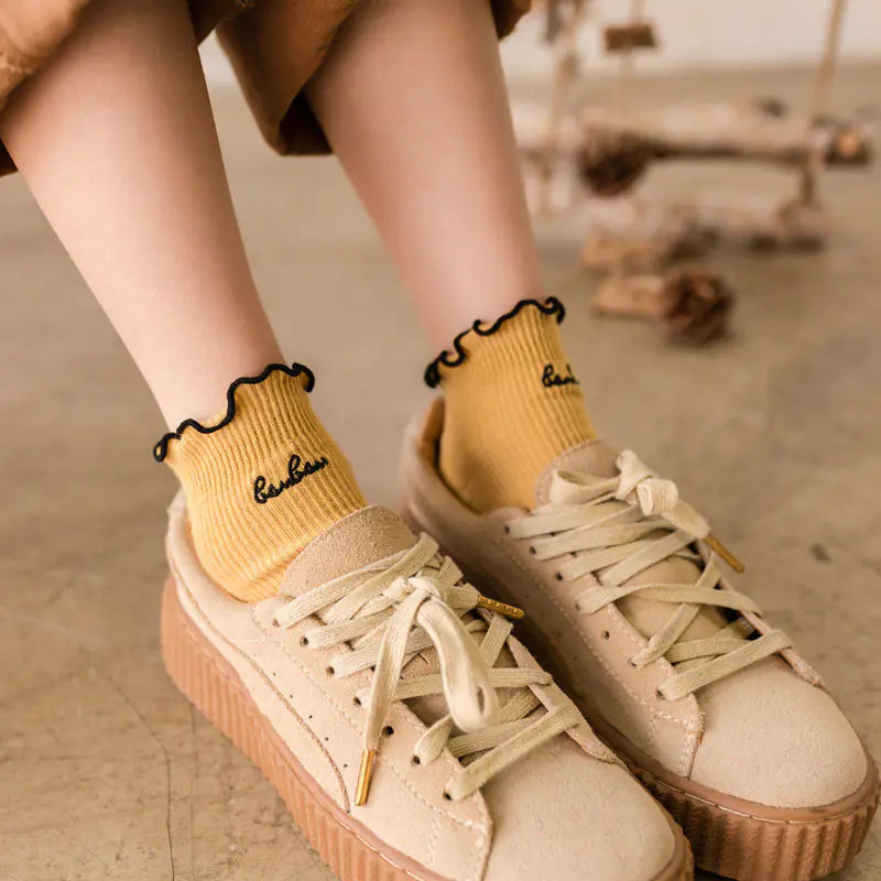 Embroidered Japanese Ruffle Socks