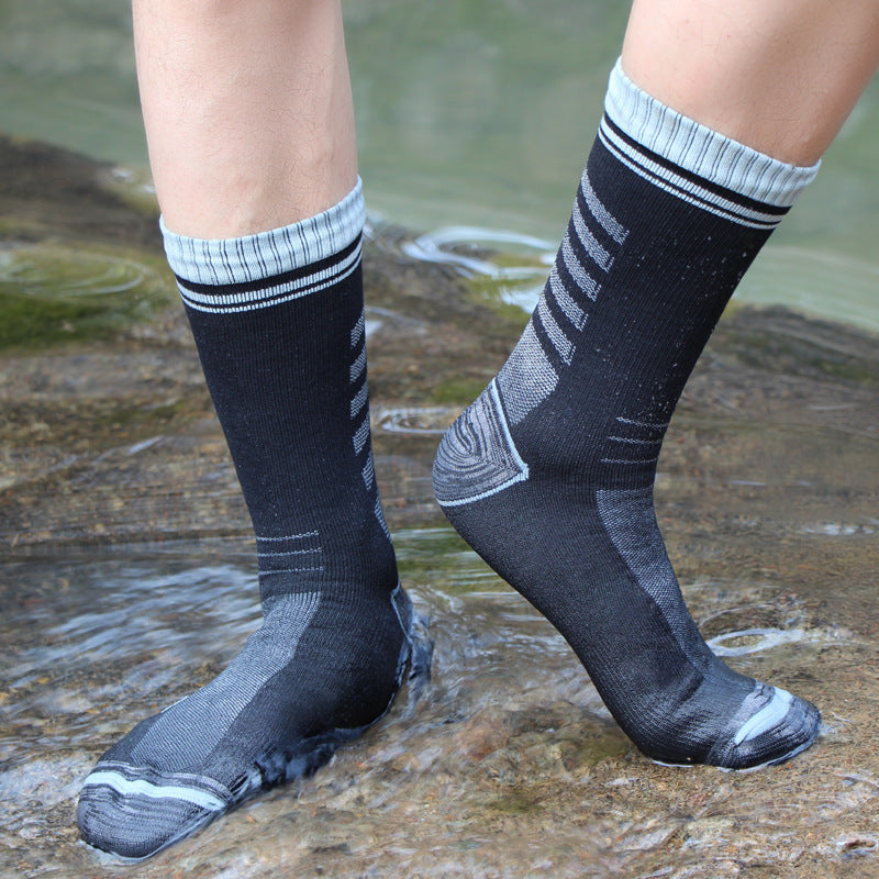 Waterproof Outdoor Socks – Stay Dry Hiking Socks for Men & Women