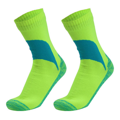 Waterproof Outdoor Socks – Stay Dry Hiking Socks for Men & Women