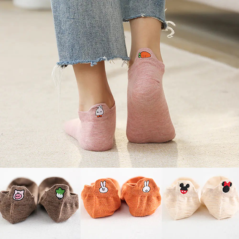 Embroidered Cotton Socks – Cozy Women’s Style