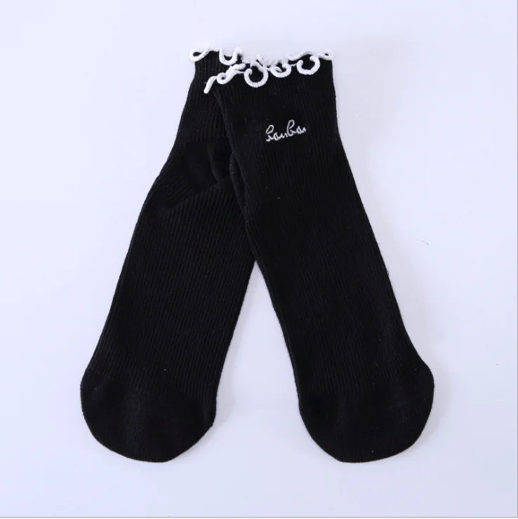 Embroidered Japanese Ruffle Socks